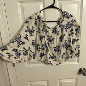 Cream and blue flowers off the shoulder blouse by American Eagle
